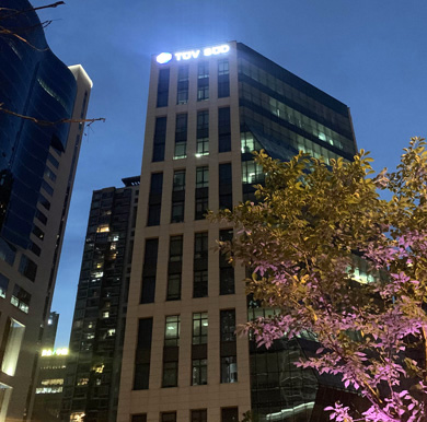 南德認證檢測企業樓頂發光字制作